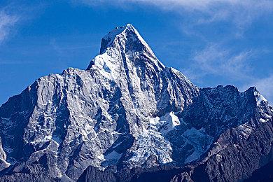 《家园3》卡-库申母舰演示视频 舰身角度可调节